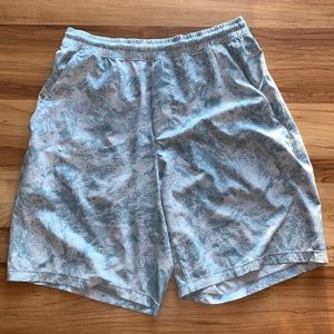 Lululemon men’s pace breaker short medium 9”